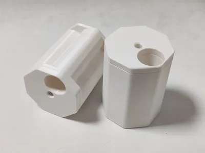 Rotating Lid 21700 Four-Cell Battery Case