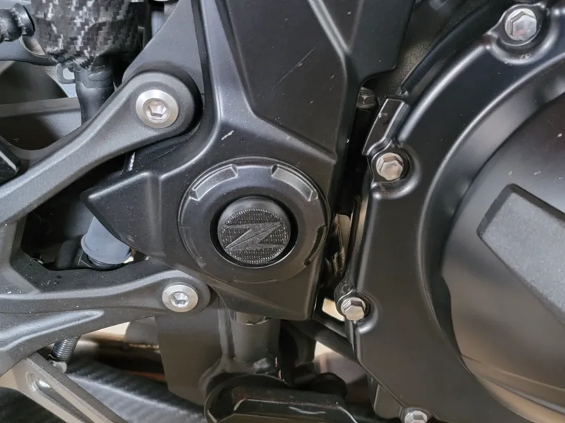 Kawasaki Z900 Frame Plugs