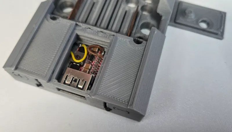 Flex battery holder  to USB adapter 