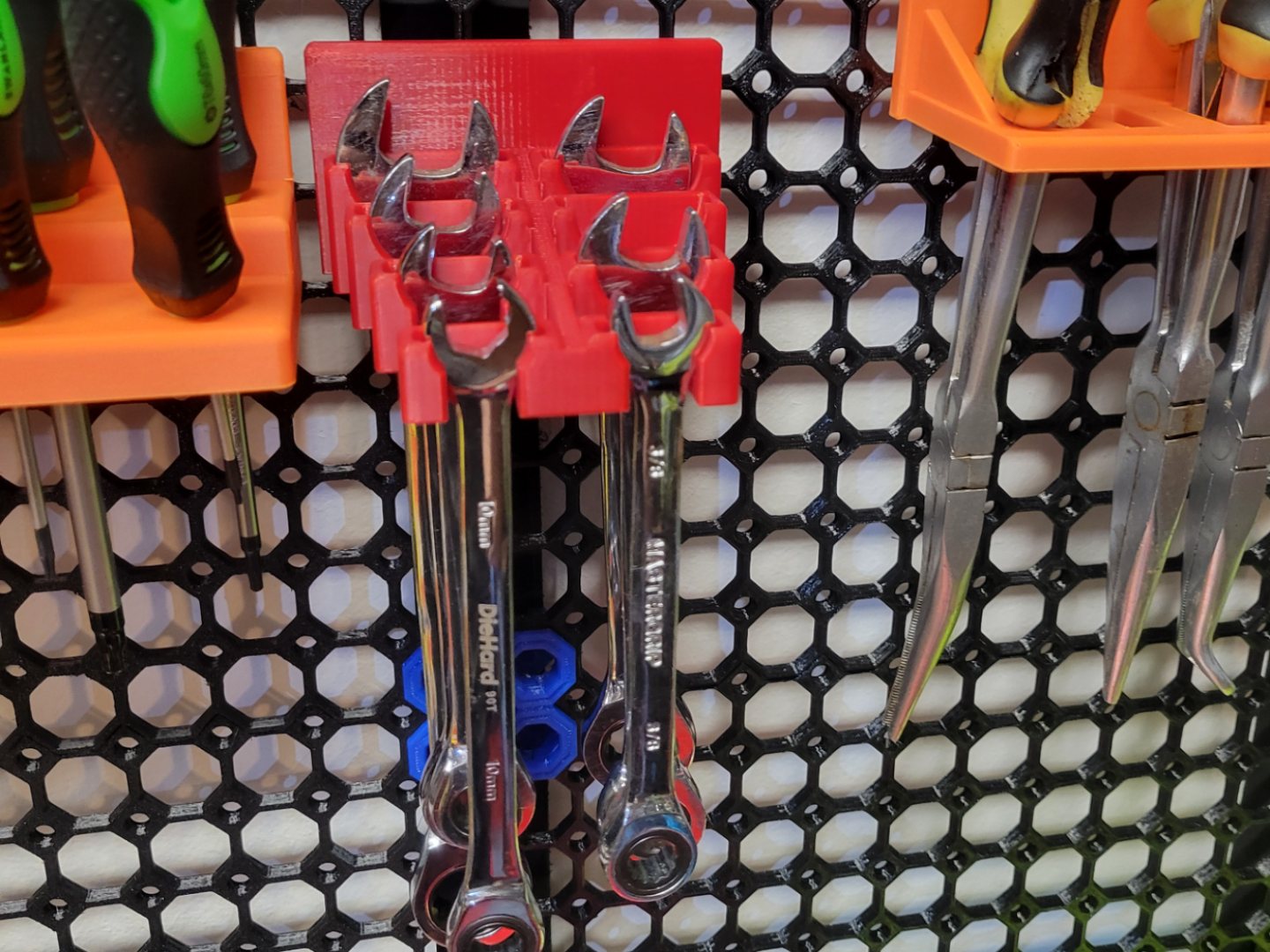 Mountable Wrench Holder,  Mutltiboard/HSW/Pegboard