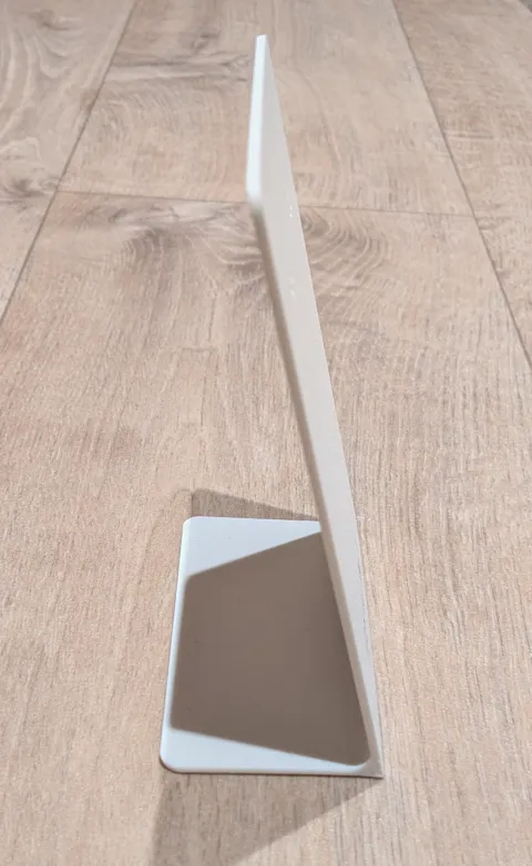Earring presentation stand angeled view 3