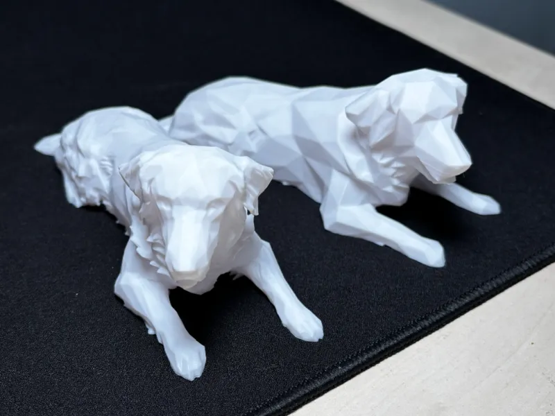 Modern low-poly golden retriever 