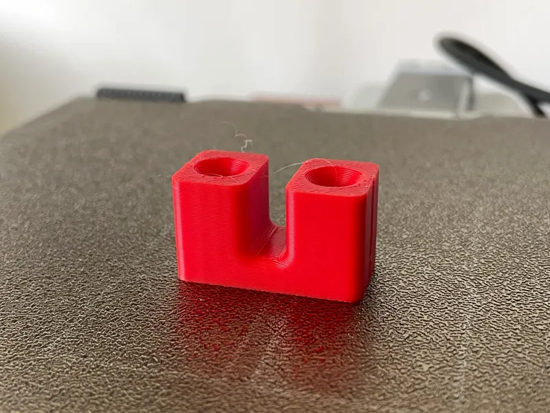 Stable hanger for IKEA IKORNNES