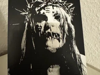 HueForge-Bild – Joey Jordison|135x203 mm|3 Farben
