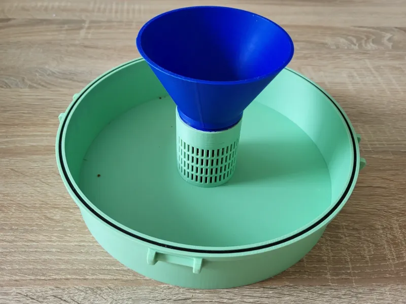 Funnel for Storage Box with thread
