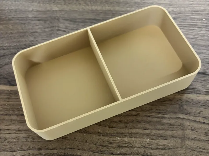 Tray w/ Divider - mag bottom - 6in x 3.25in x 1in