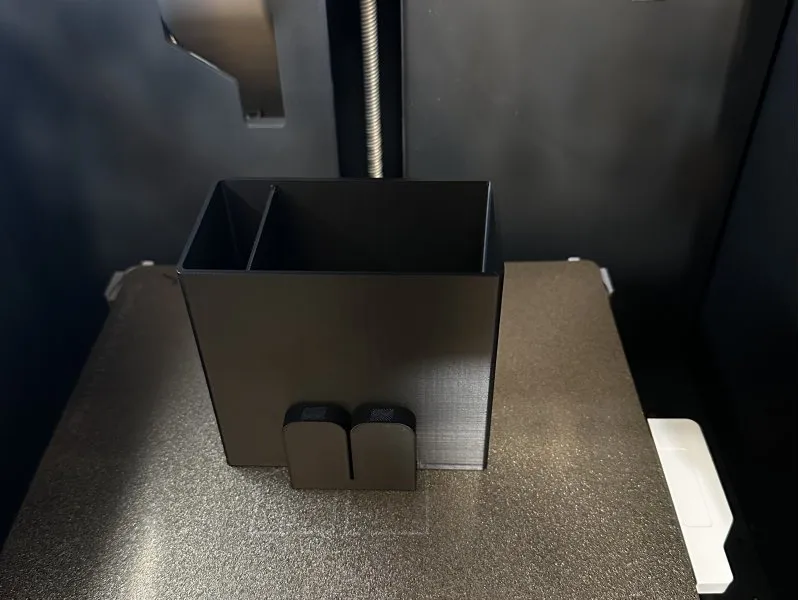 AMS Tray 110 (W) x 75 (L) x 100 (H) with Divider