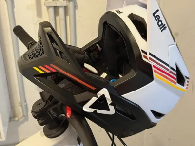 Helmet mount handlebar Mountainbike Uphill