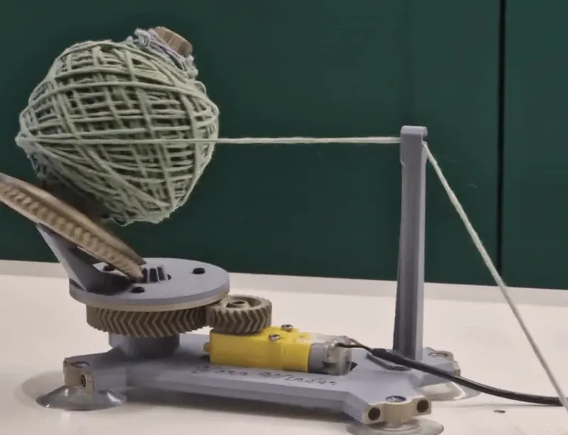 Motorized USB Yarn Winder view 2
