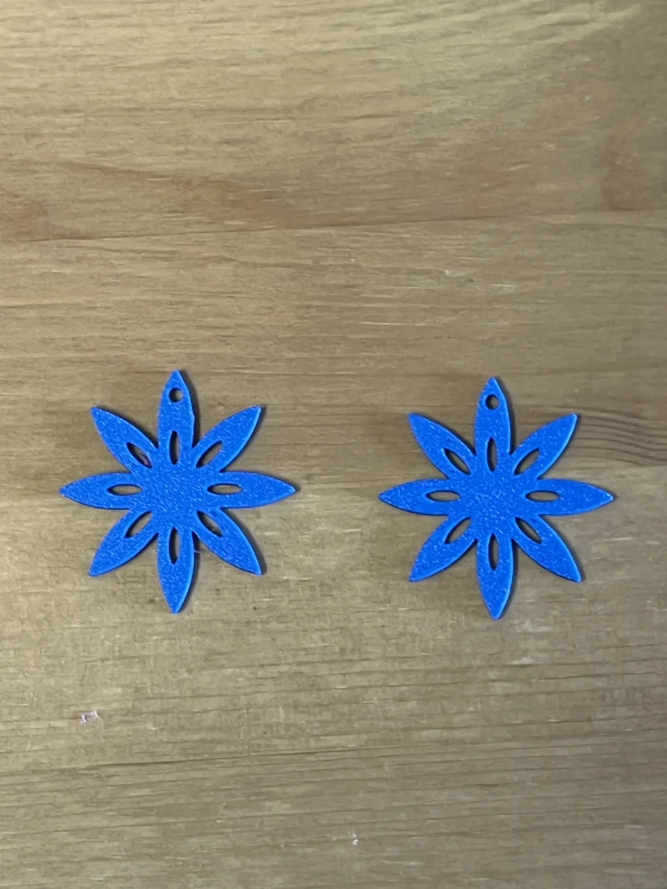 flower earrings view 2