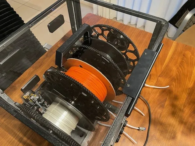 Python AMS Encloser lid hinge by @krebs - MakerWorld