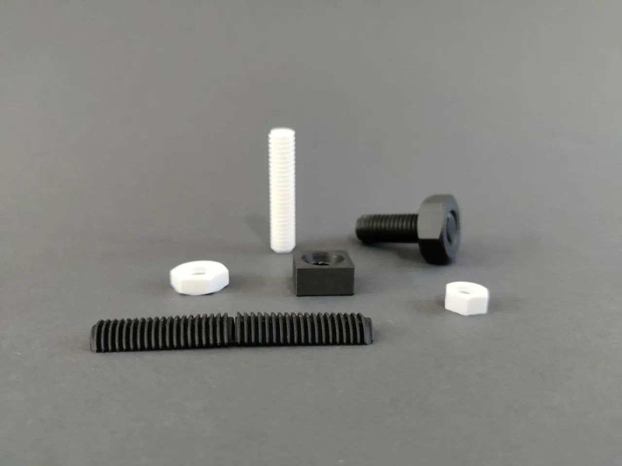 Thread Generator - Parametric Threaded Rods & Nuts view 3