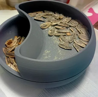 Sunflower/Pistachio Seed Bowl (Pipas/Pistachos)