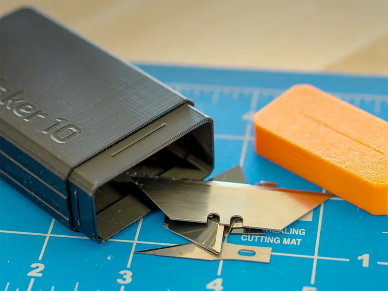 Safety Container for Used Utility Knife Blades
