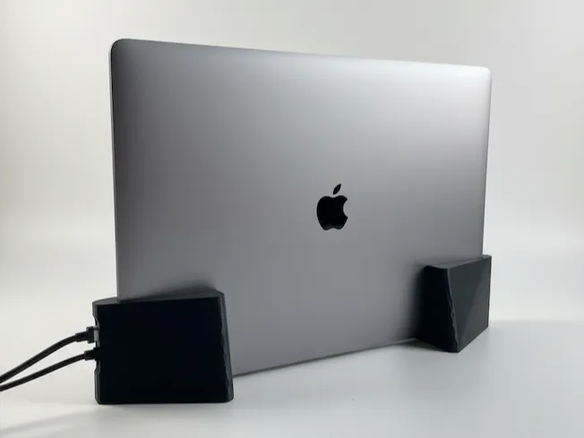 MacBook Pro Vertical Stand — Dual-Block Design
