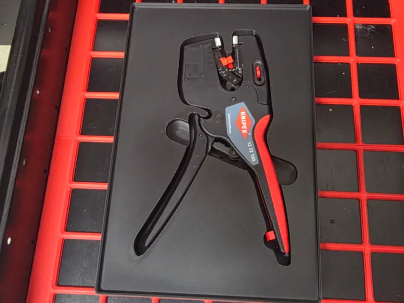 Gridfinity Box for Knipex NexStrip 12 72 190 