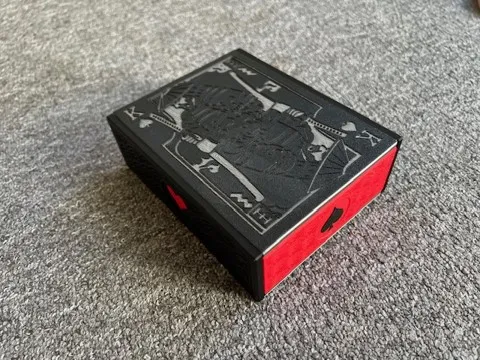 King Of Spades | 10 Step Puzzlebox (Fits Deck!) - Free 3D Print Model ...