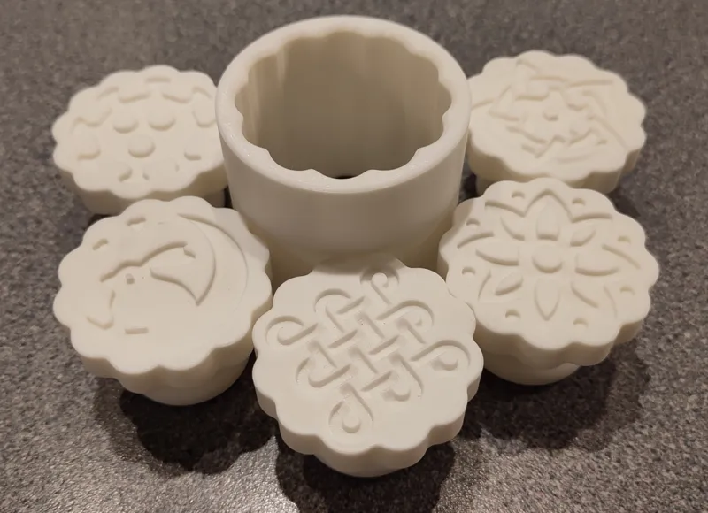 Simple moon cake molds