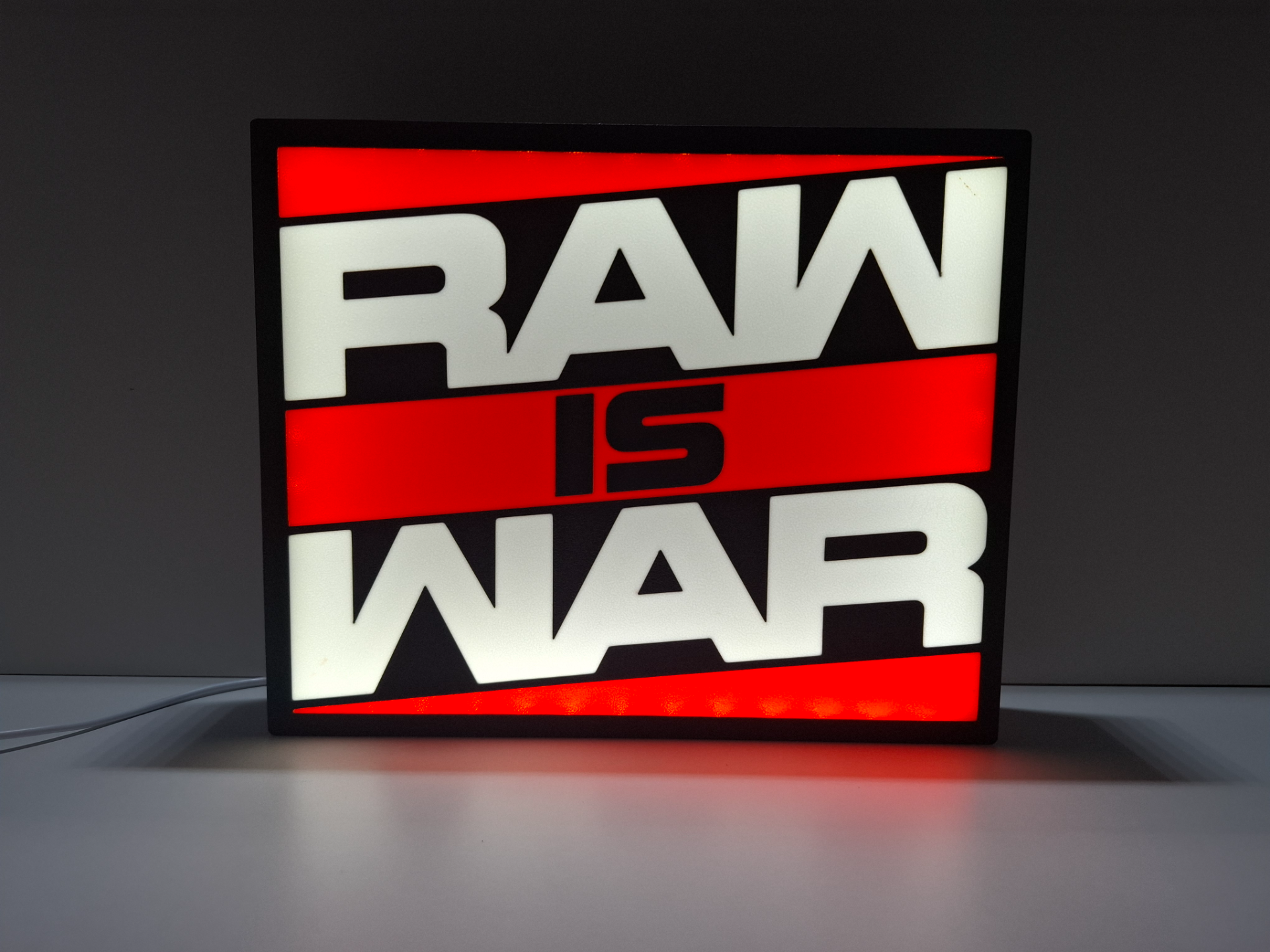 RAW IS WAR LED Lampe – Wrestling Lightbox