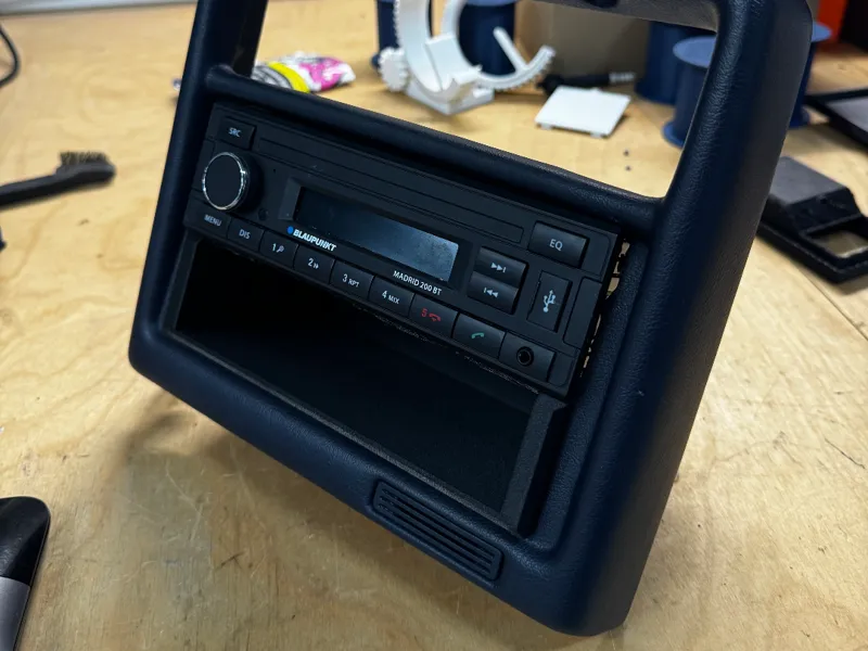 MR2 AW11 (mk1b) 1din radio compartment