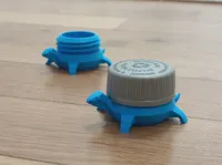 Créature low-poly pour capsule de bouteille — photo 2