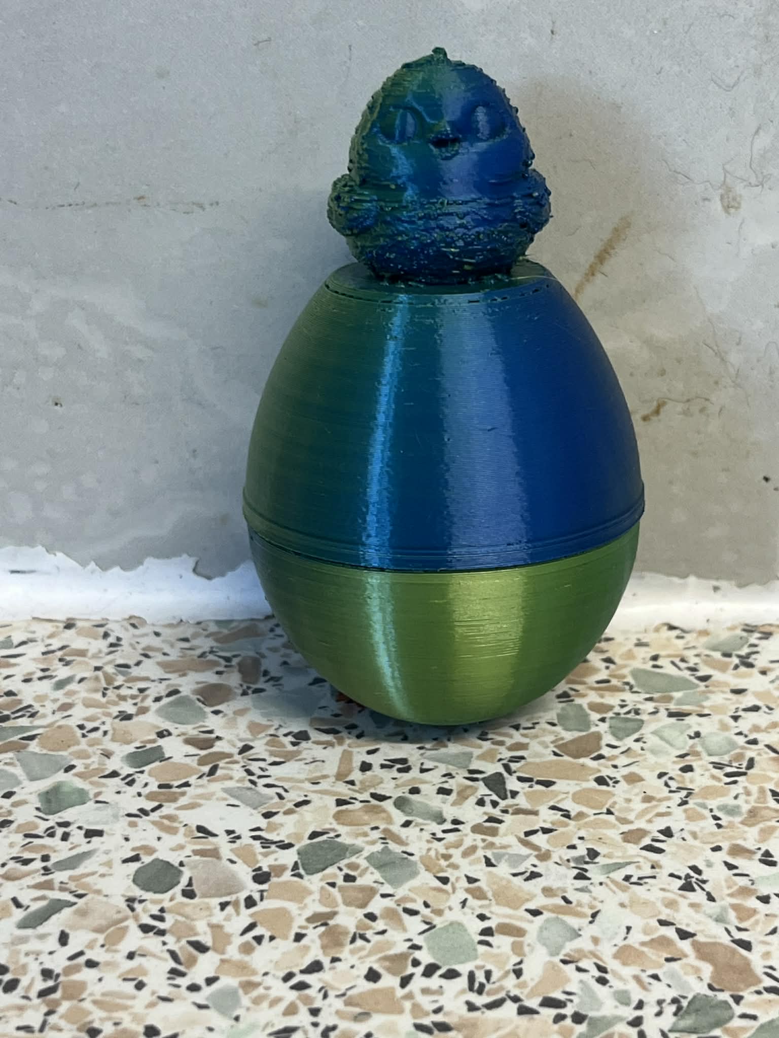 Easter Chic surprise egg - Free 3D Print Model - MakerWorld