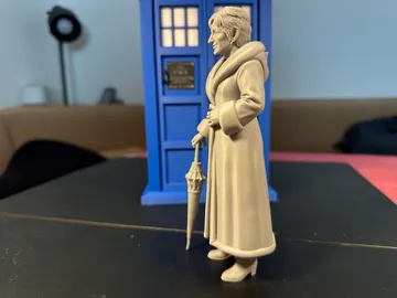 Figura decorativa: Mrs Flood – Doctor Who Figure 1:10 — vista de referencia 3