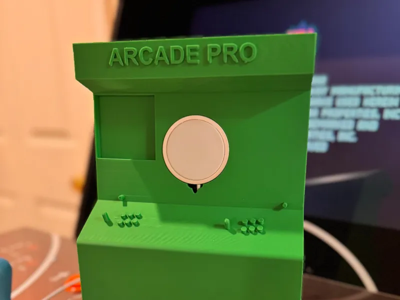 ARCADE PRO MAGSAFE PHONE STAND