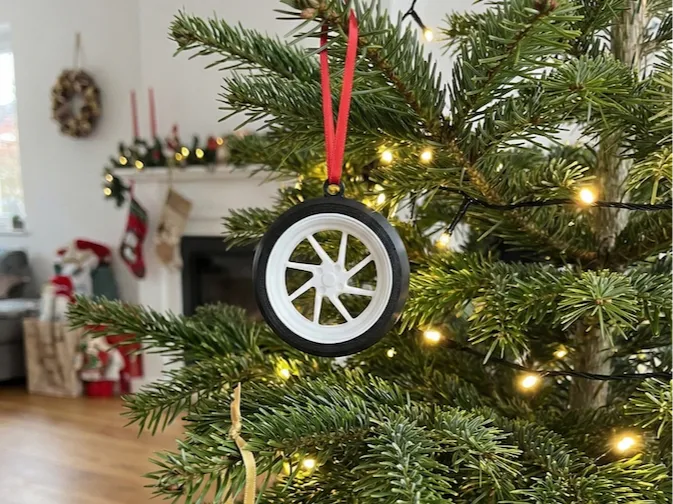All I want for Christmas is a V4! 