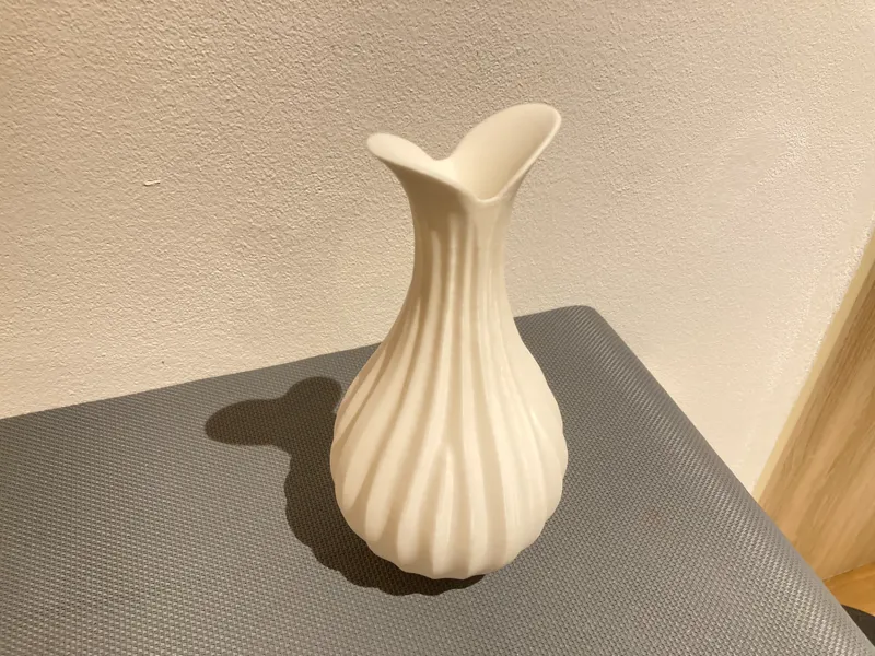 Bloom Flow Vase
