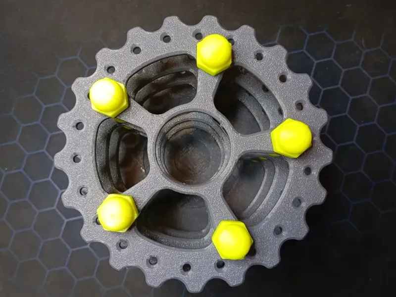 bike gears stuck pen holder