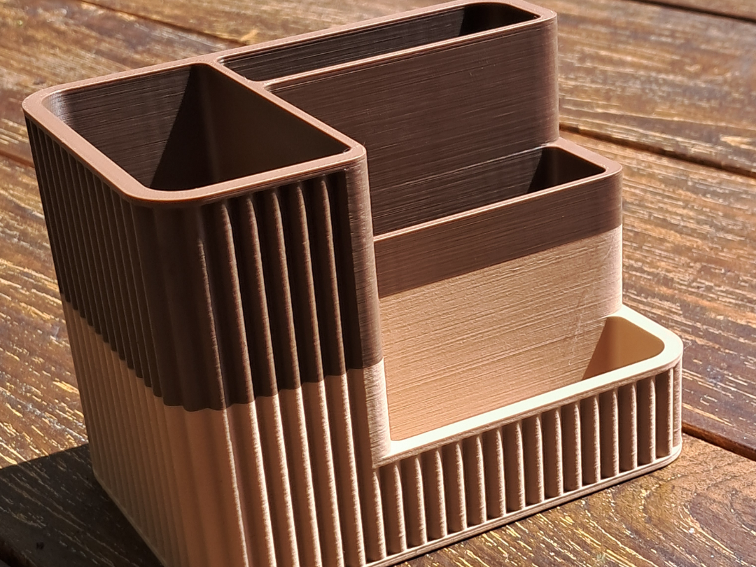 ribbed modern desk organizer