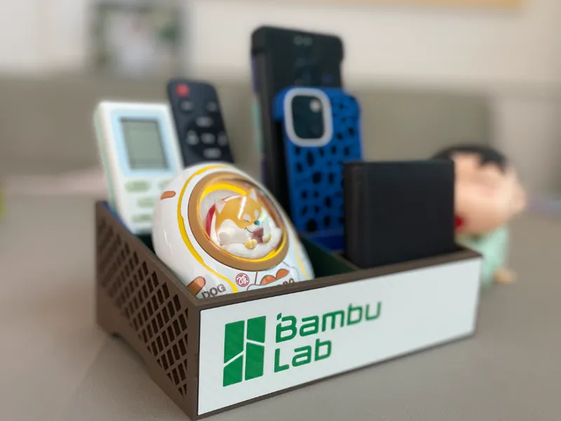 可自由组件的桌面手机物件的镂空收纳立盒