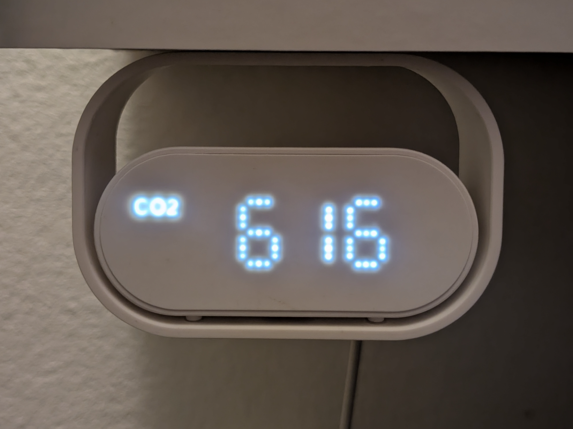 ALPSTUGA (IKEA CO2 sensor) top mounted holder