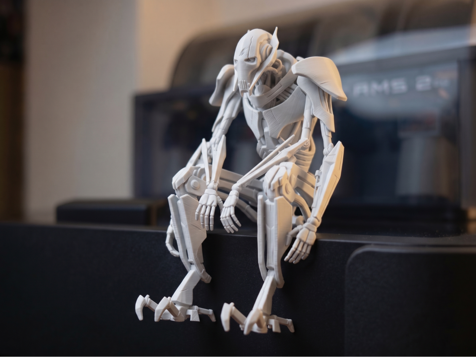 General Grievous - Sitting Pose