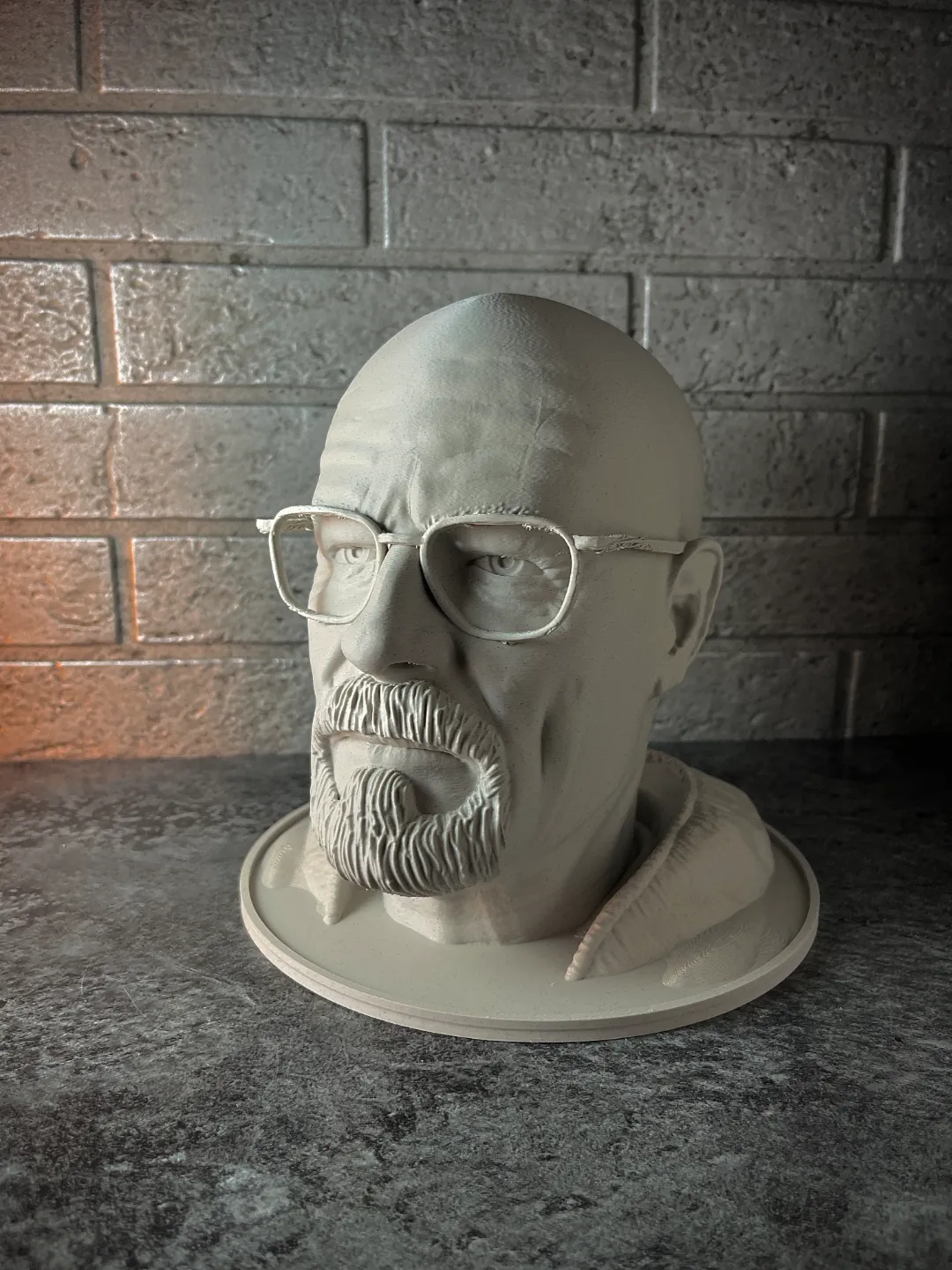 Headphone Stand - Walter White Bust - Breaking Bad view 3
