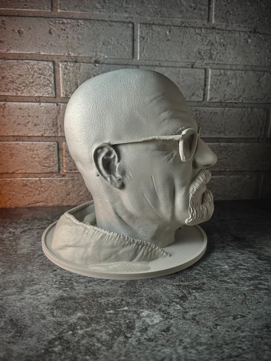 Headphone Stand - Walter White Bust - Breaking Bad view 4
