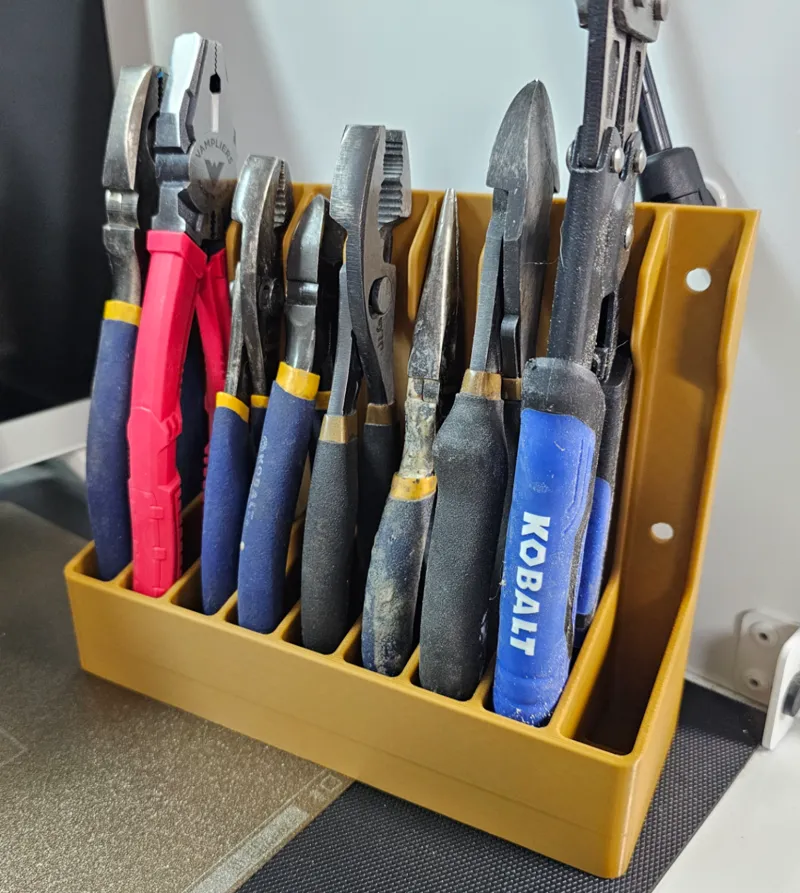 Vertical Pliers Rack with .750" (18.6mm) Pockets