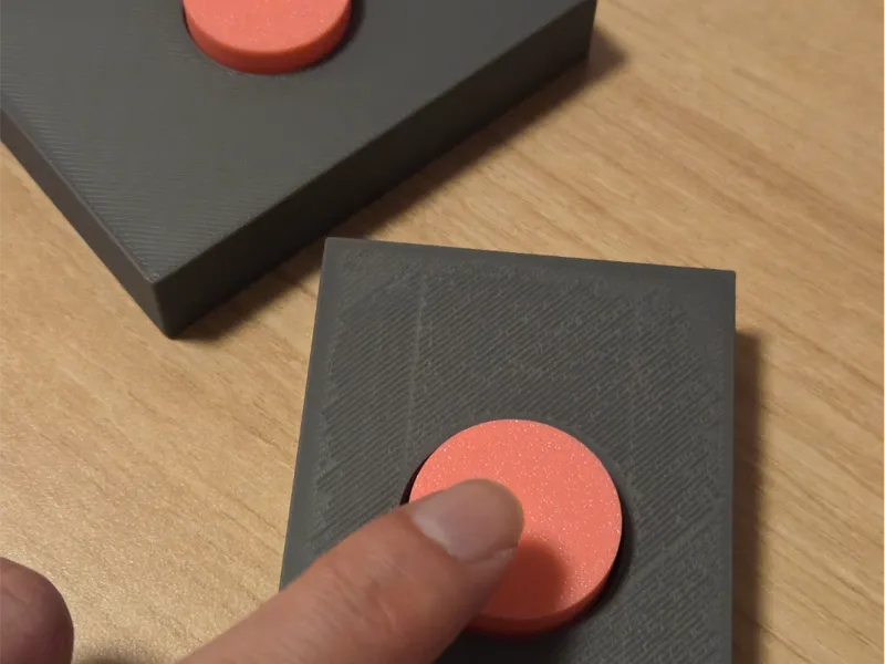 ぜったいにおしちゃダメなあのボタン - The Forbidden Fidget Button