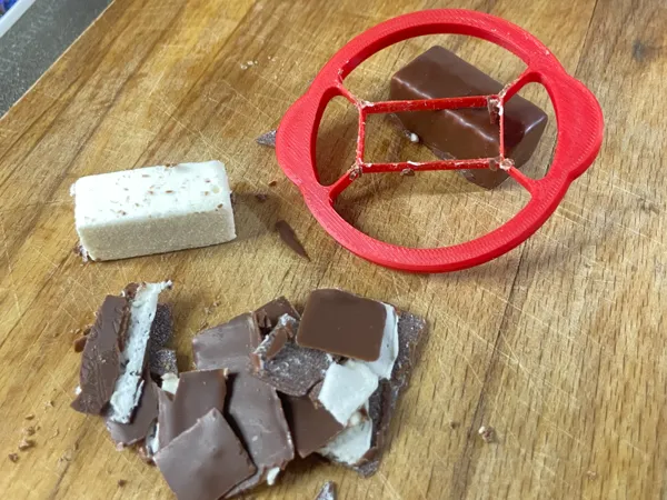 https://makerworld.bblmw.com/makerworld/model/US8edf97a75a2f0c/design/2025-04-14_7ef4a9942700a.jpeg