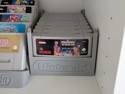 Super Nintendo/Super Famicom game holder stackable