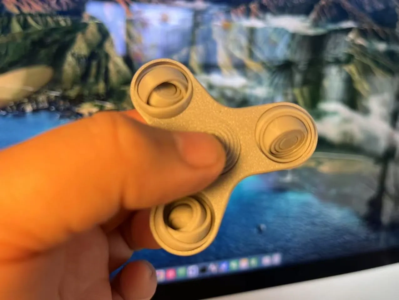 Miniatura 2 do modelo 3D 解压指尖陀螺玩具 降压陀螺玩具
