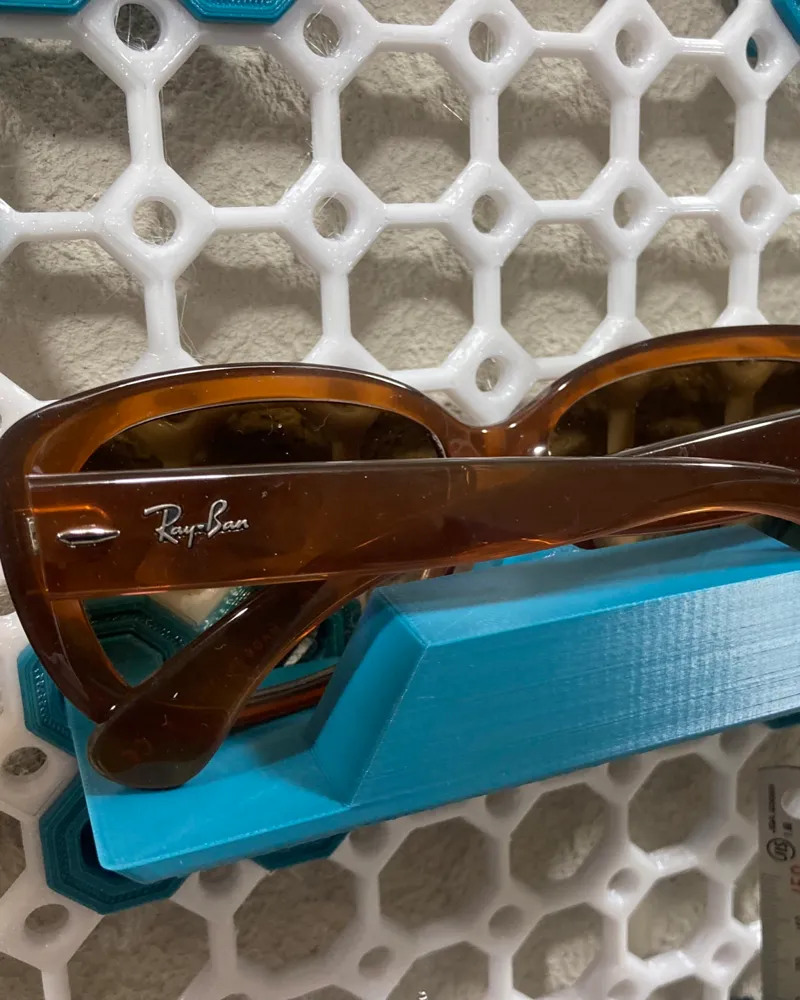 Sunglasses and reading glasses holder, Multiboard