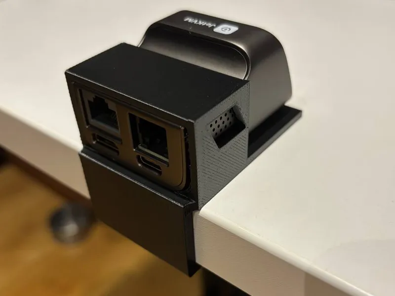 JetKVM Desk support
