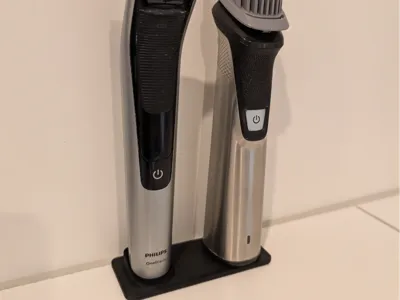 Philips OneBlade Pro + Multigroom 7745 Stand