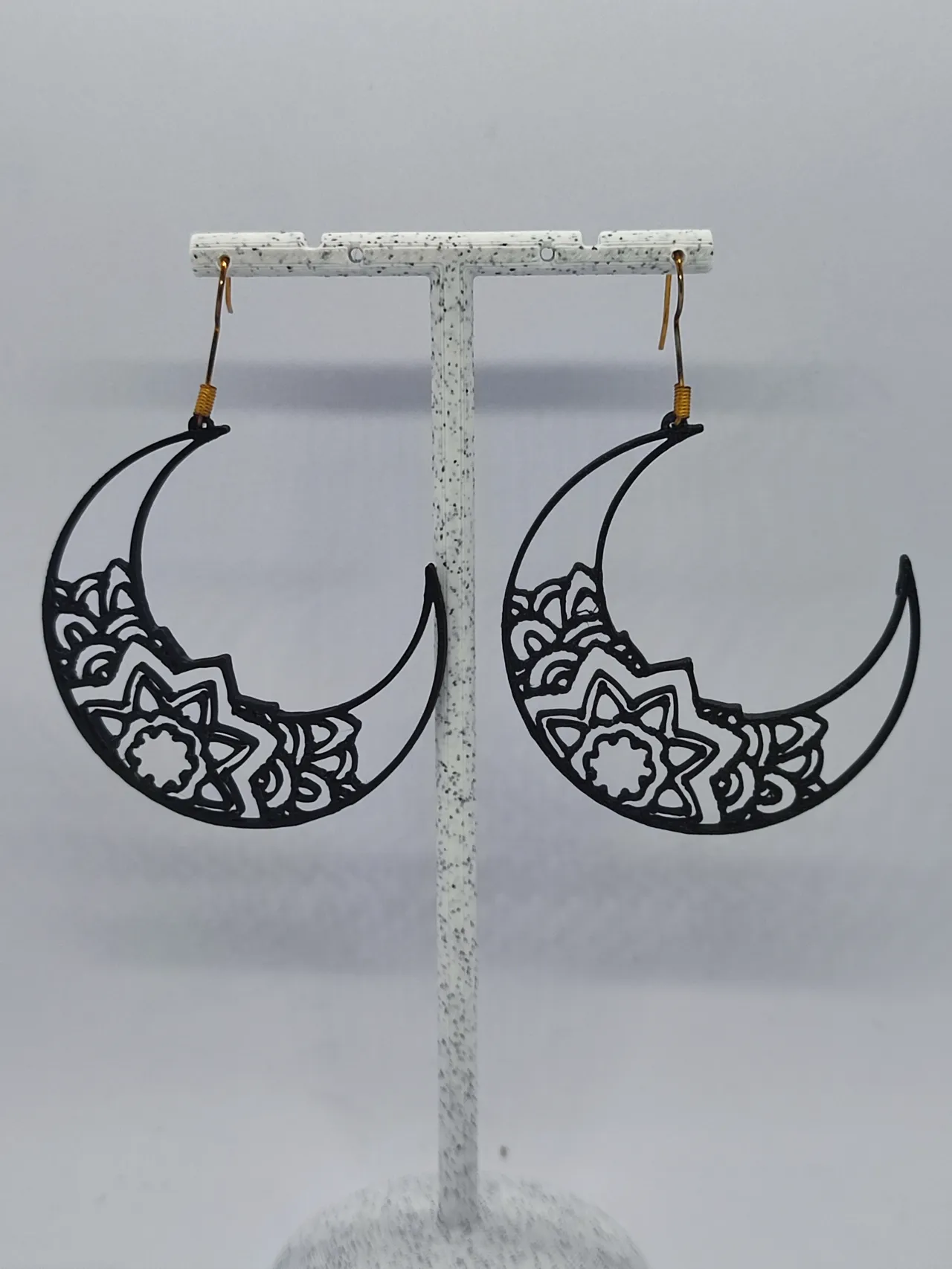 Aretes Lunas Florales view 3