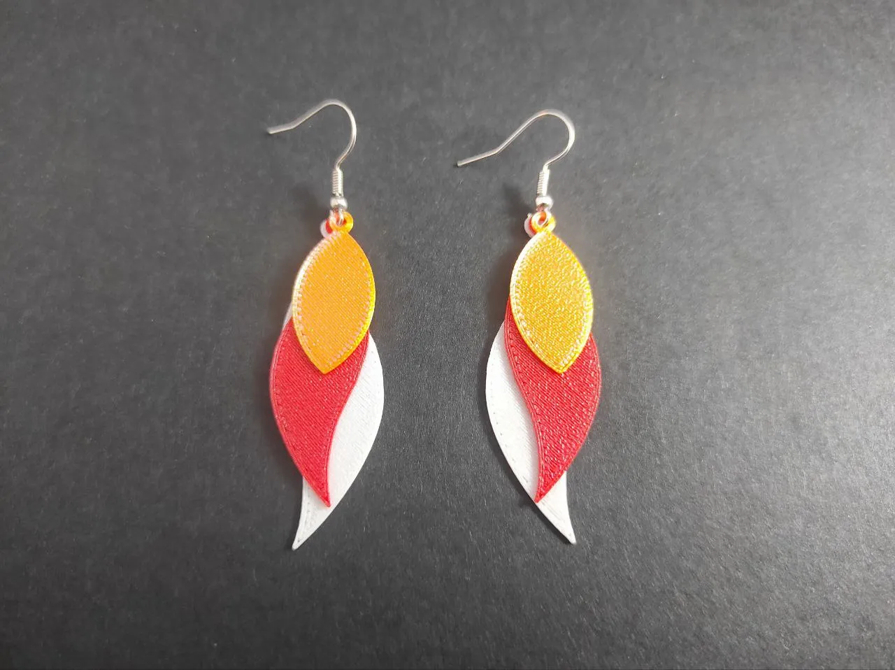 Flowing Essence - Earrings view 2