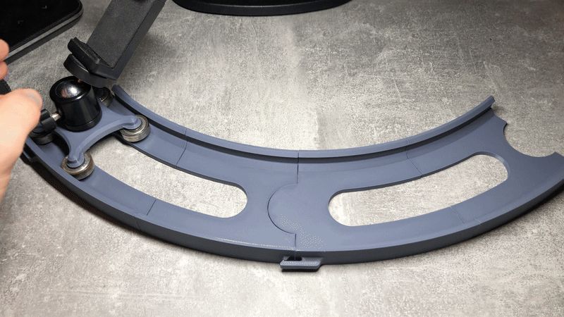 Round camera slider