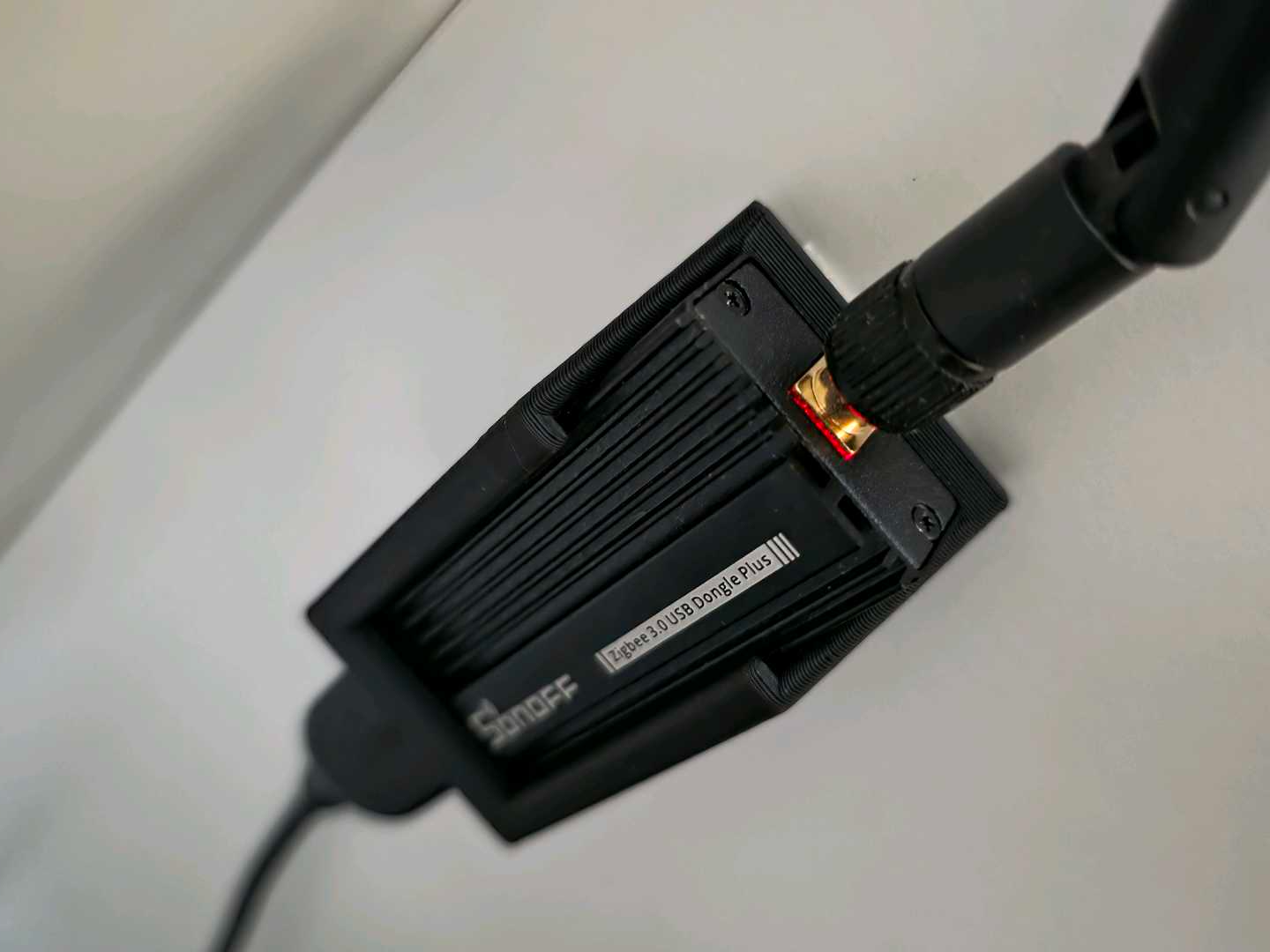 Sonoff Zigbee 3.0 Dongle Velcro/Power Strip Mount