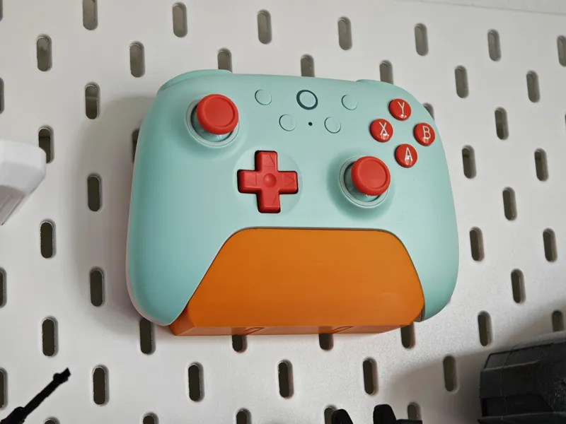 8BitDo Ultimate 2C Skadis Mount